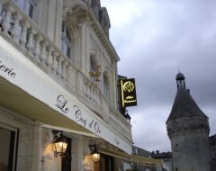 Hotel Le Coq D'Or (Jonzac, France)