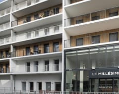 Hotel Domitys Le Millesime (Bordeaux, France)