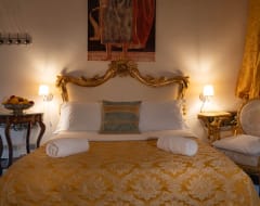 Hotel San Giorgio Rooms (Genoa, Italy)