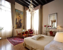 Liassidi Palace Hotel (Venice, Italy)
