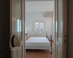 Hotel Anchor Suites Santorini (Oia, Greece)