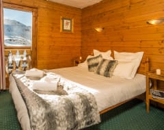 Hotel Chalet Altitude (Val Thorens, France)