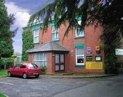 Hotel The Beeches (Grimsby, United Kingdom)