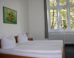 Hotel-Pension Fischer (Berlin, Germany)