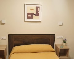 Hotel Pension Catedral (Seville, Spain)