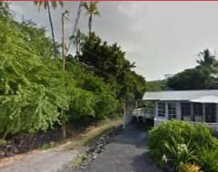 Hotel Almost Oceanfront- Steps Away from Kahaluu Beach! (Kailua-Kona, USA)