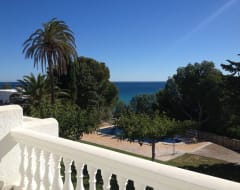 Hotel Miami Platja, House For 8 People In Small Residence With Sea View And Swimming Pool (Miami Platja, Spain)