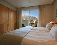 Hotel Waterfront Village (Cape Town, South Africa)