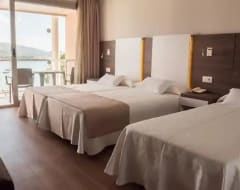 Hotel Seramar Comodoro Playa (Palmanova, Spain)