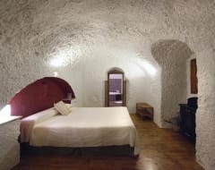 Hotel Cuevas La Tala (Granada, Spain)