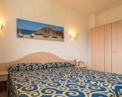 Hotel htop Royal Sun Suites (Santa Susana, Spain)