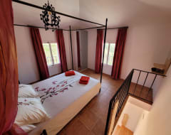 Hotel Large Villa, Full Air, Child Friendly, 14 People, Nerja, Torrox, Torre Del Mar (Sayalonga, Spain)