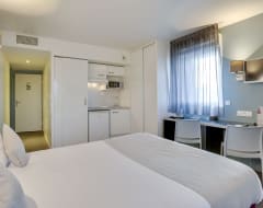 Hotel All Suites Appart Orly Rungis (Rungis, France)