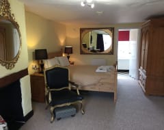 Hotel Longs Inn (Woburn, United Kingdom)
