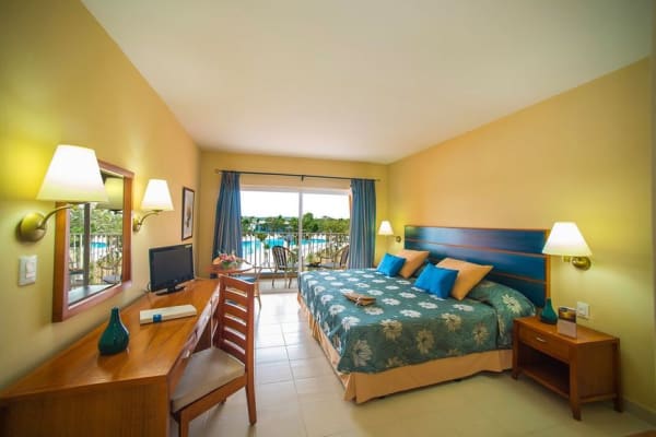 Costa Verde Beach Resort & Costa Verde Plus Beach Resort
