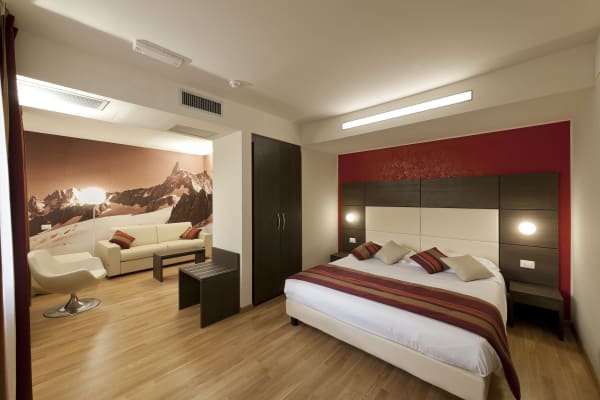 Hb Aosta Hotel & Balcony Spa